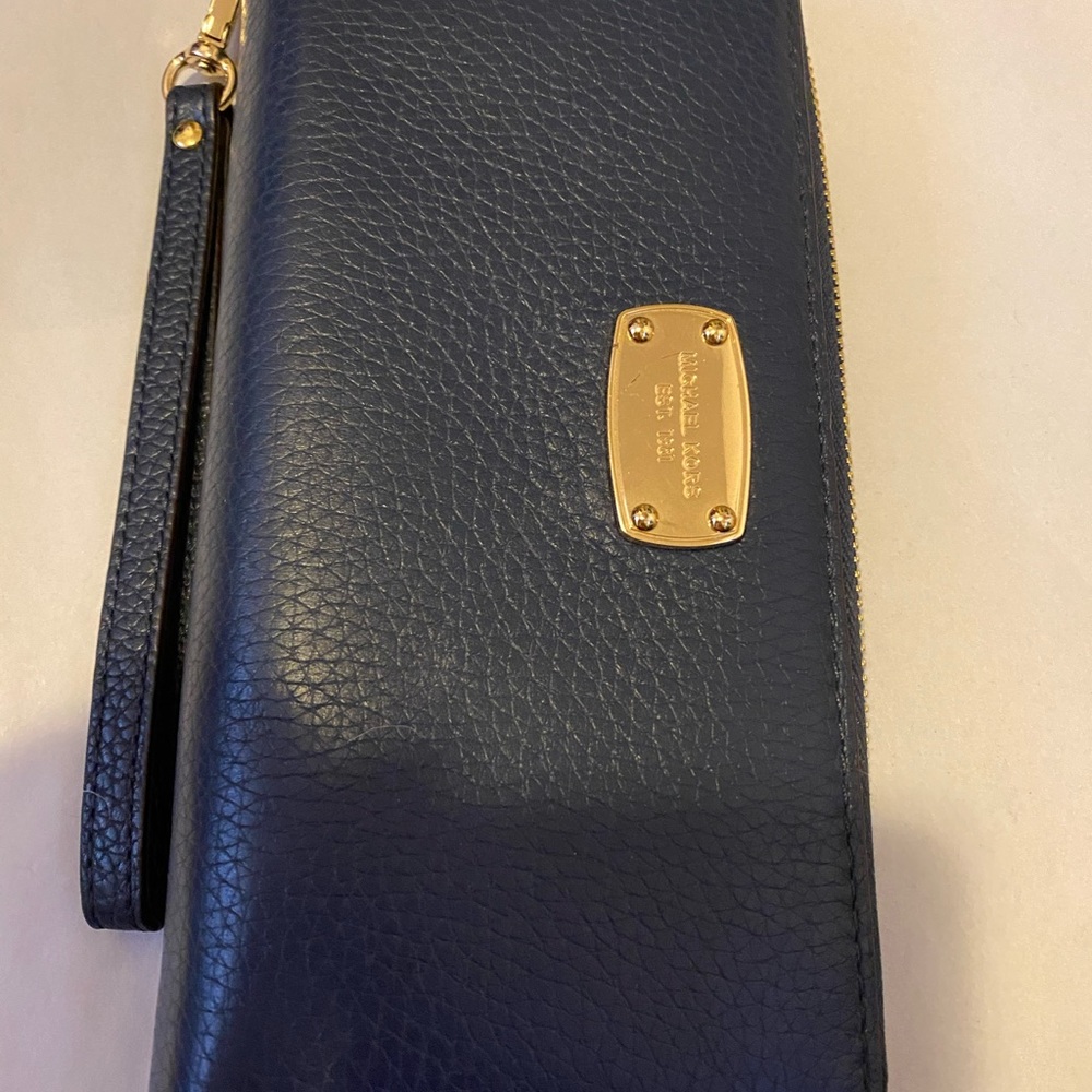 MK  navy wallet
